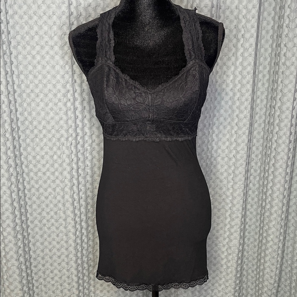 Elegant Black Lace Chemise